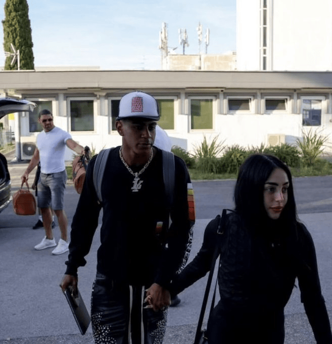 目前正进入, 刚结束在克, src